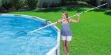 Kit Pulizia Piscina: I 5 Migliori Kit per Pulire a Fondo