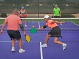 Il Pickle Ball: Cosa è, Come si Gioca e Cosa Serve per Giocare
